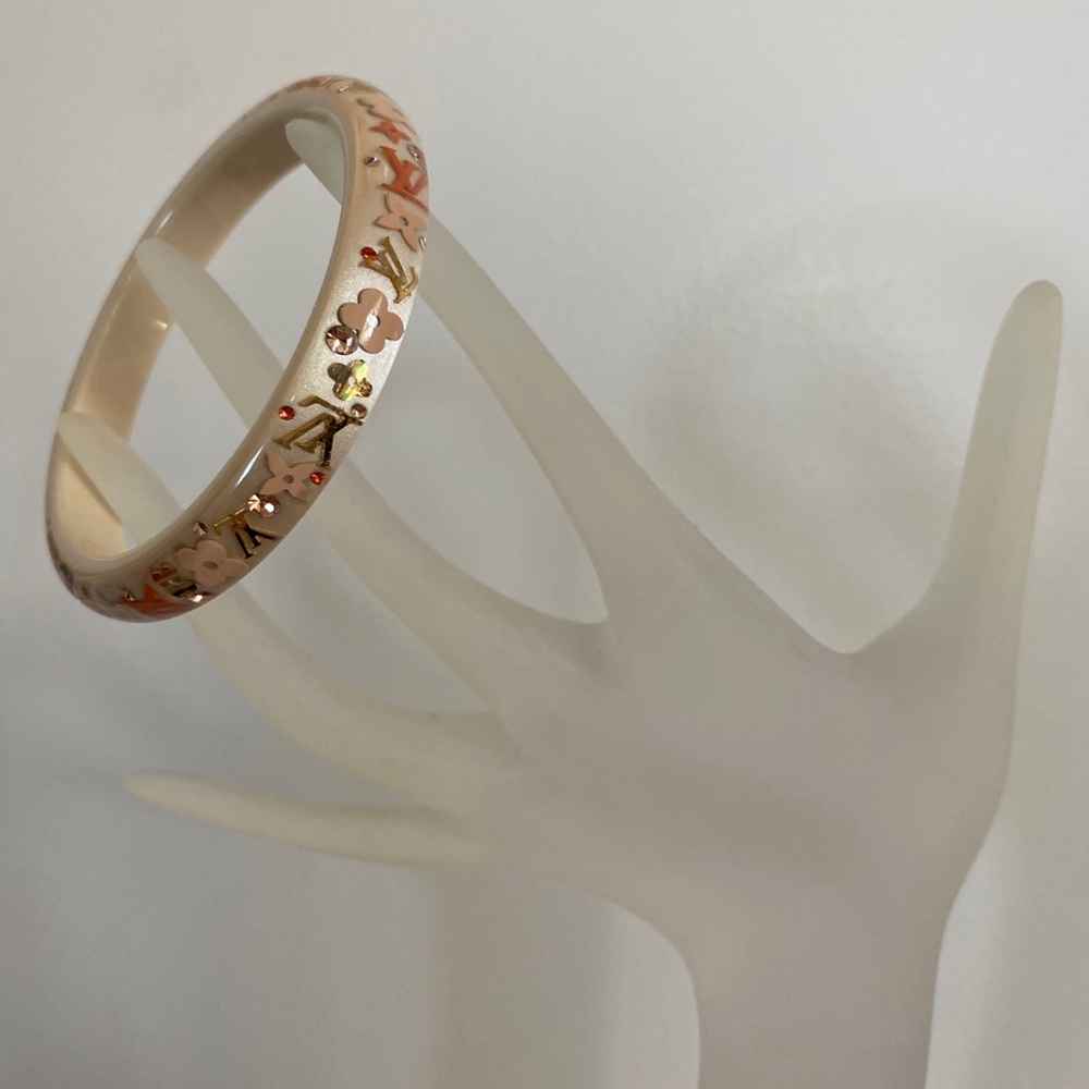Louis Vuitton Bangle 💯 Authentic